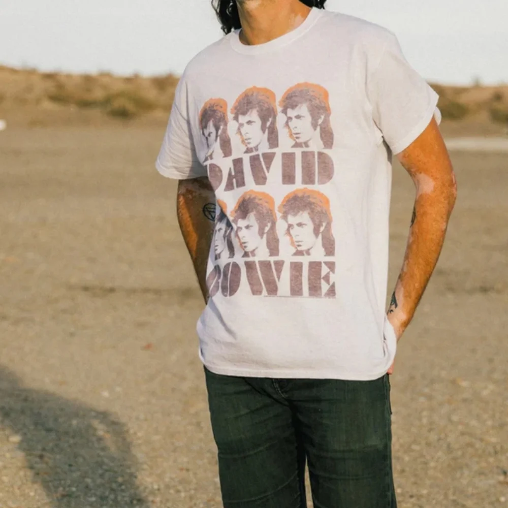 NWOT Men's David Bowie Junk Food Clothing Distressed T-shirt - Picture 1 of 7